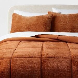 Threshold - Full/Queen Box Stitch Faux Fur Comforter and Sham  Caramel